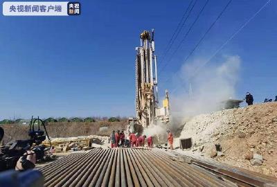 新的生命联络通道建立！山东栖霞金矿事故救援4号钻孔成功透巷