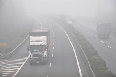 实时路况丨受大雾影响 湖北部分收费站入口临时关闭