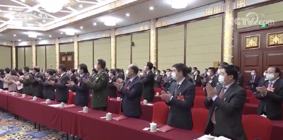 习近平在看望参加政协会议的医药卫生界教育界委员时强调 把保障人民健康放在优先发展的战略位置 着力构建优质均衡的基本公共教育服务体系