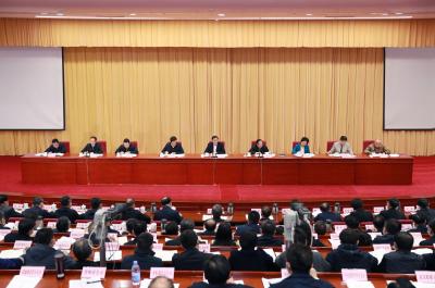 推动“一主引领、两翼驱动、全域协同”成势见效！今天这个重磅会议事关湖北长远发展大计