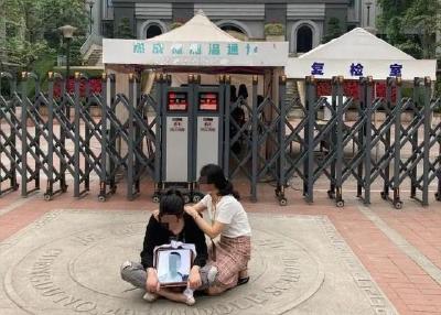 成都一中学生坠亡：排除刑案，未发现受到校园欺凌