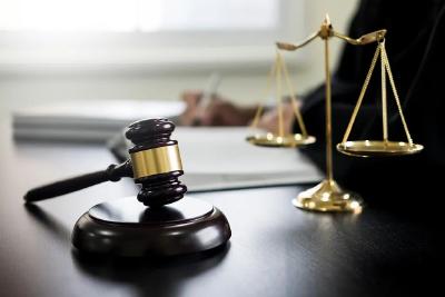 副行长获刑14年未坐牢，背后的问号需要一一拉直