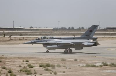 伊拉克一空军基地遭3枚火箭弹袭击