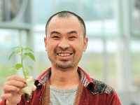 来凤：种下“希望”奔小康