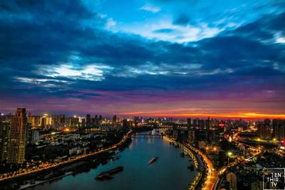 居全国第一方阵！留学的外地的都来了，为什么是武汉？
