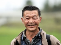 来凤：种下“希望”奔小康