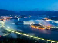 夏日三峡好风光