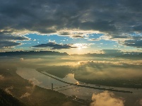 夏日三峡好风光
