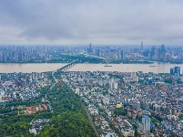 雨后武汉：碧空如洗景色美