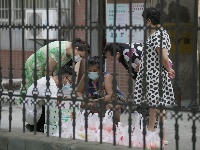 荆州：封闭社区居民生活物资保障到位