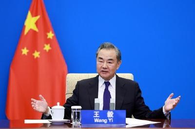 王毅：美方应停止满世界围堵打压中国