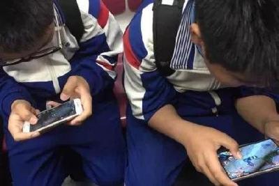 与其困于游戏空间，不如朝向多彩生活