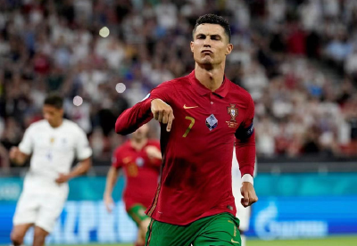 C罗成为世界男足国家队历史第一射手