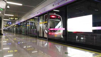 郑州地铁首批3条线路今日恢复载客运营