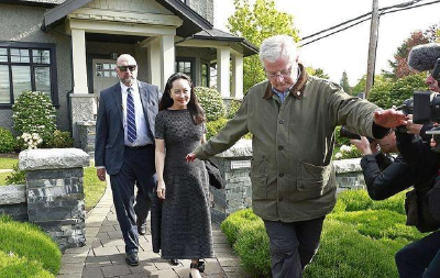 加拿大法庭要求皇家骑警归还孟晚舟的物品