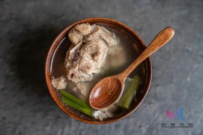 骨质疏松症是老年人的