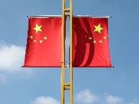 宜都：高挂国旗庆国庆