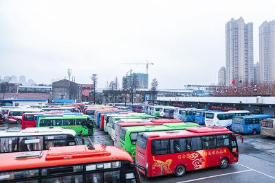 湖北首条跨省定制客运班线明日开通，武汉到固始，一天两班