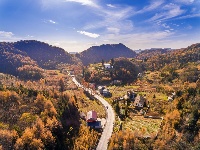建始：万山红遍