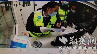 精准施策严稽查“大车小标”抓现行