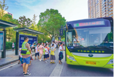 出行、就医、社保……武汉城市圈内不少地方已经“一卡通