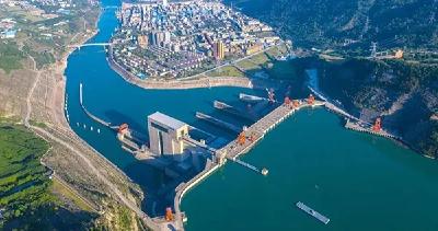 世界最大清洁能源走廊成型