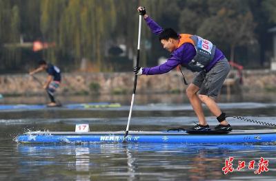 东湖迎来首个全国级浆板赛事，看高手如何乘风破浪