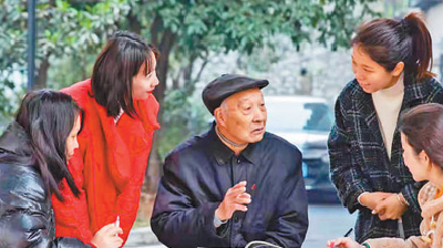 人民日报点赞“党史爷爷”王明林：红色信仰 代代相传