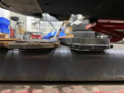 刹车抖动，常见原因有哪些？