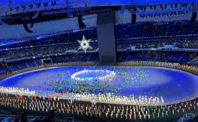 人民论坛：团结携手，一起向未来