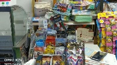 小学生花3000元买动漫卡片，能退吗？