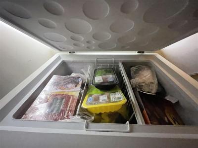 冰箱冰柜销量火爆，专家：食材囤放要注意这些事项