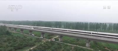 全国铁路明日零时起实行新列车运行图 