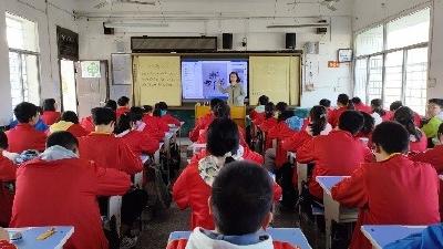 4月15日，开始报名