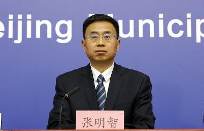 北京房山区严格执行居家办公，公交、地铁、网约车全部停运