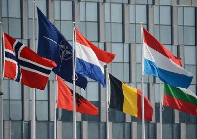 美国学者米尔斯海默：俄乌冲突根本原因是北约扩张
