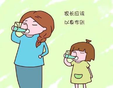 孩子不爱喝水怎么办？一文详解孩子喝水的五大误区