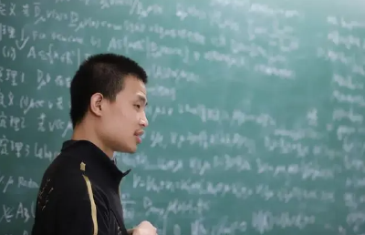 从“扫地僧”的故事中学习专注与热爱