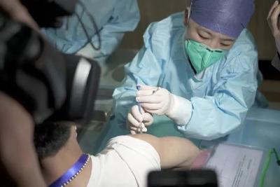 全球首针！奥密克戎疫苗临床试验在杭州接种