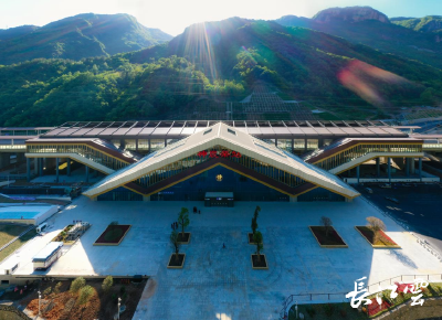 湖北海拔最高的火车站：神农架站