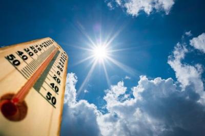 中央气象台：新疆江南华南等地高温持续 局地40℃以上