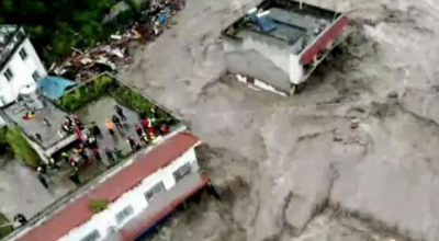 四川平武：山洪泥石流灾害已有2人遇难4人失联 救援工作仍在紧张进行