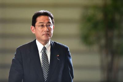 日本首相岸田文雄称将尽快发起修宪动议