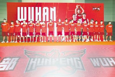 7天内两家俱乐部先后亮相 湖北职业篮球再上新台阶