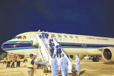 18个省市8586名医务人员驰援海南！