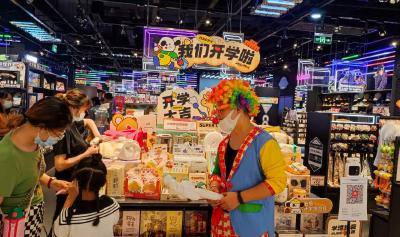 文具不是玩具，请勿本末倒置