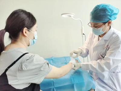 烫伤抹牙膏、面粉？医生说这招最有效