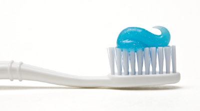 几元和几十元的牙膏究竟有什么不同？该如何选择？终于弄清楚了……