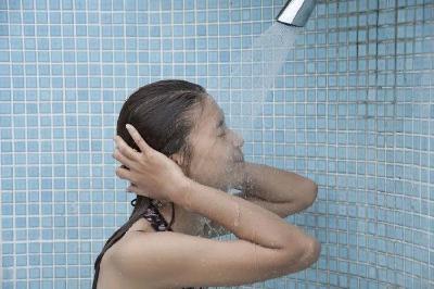 洗澡时，若身体出现4个表现，可能是疾病的征兆，须多加留意