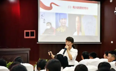 人民日报刊文：把握青少年特点上好思政课